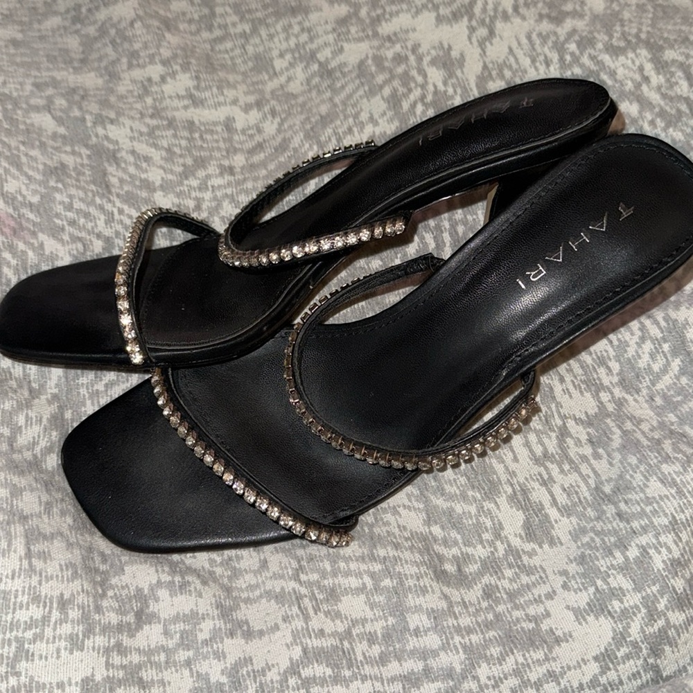 Tahari heels for sale